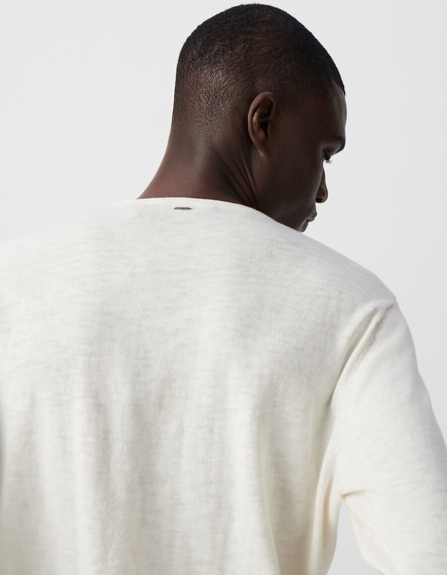 maglione da uomo in maglia gesso slub con bordi arrotolati