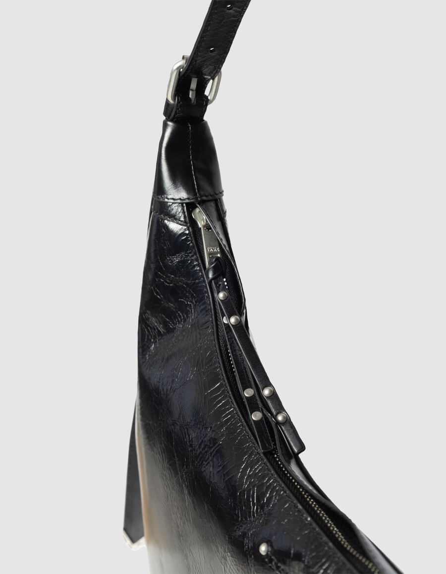 borsa a mezzaluna allane in pelle smaltata nera da donna