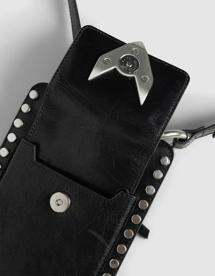 borsa per telefono the 111 in pelle verniciata nera con borchie da donna