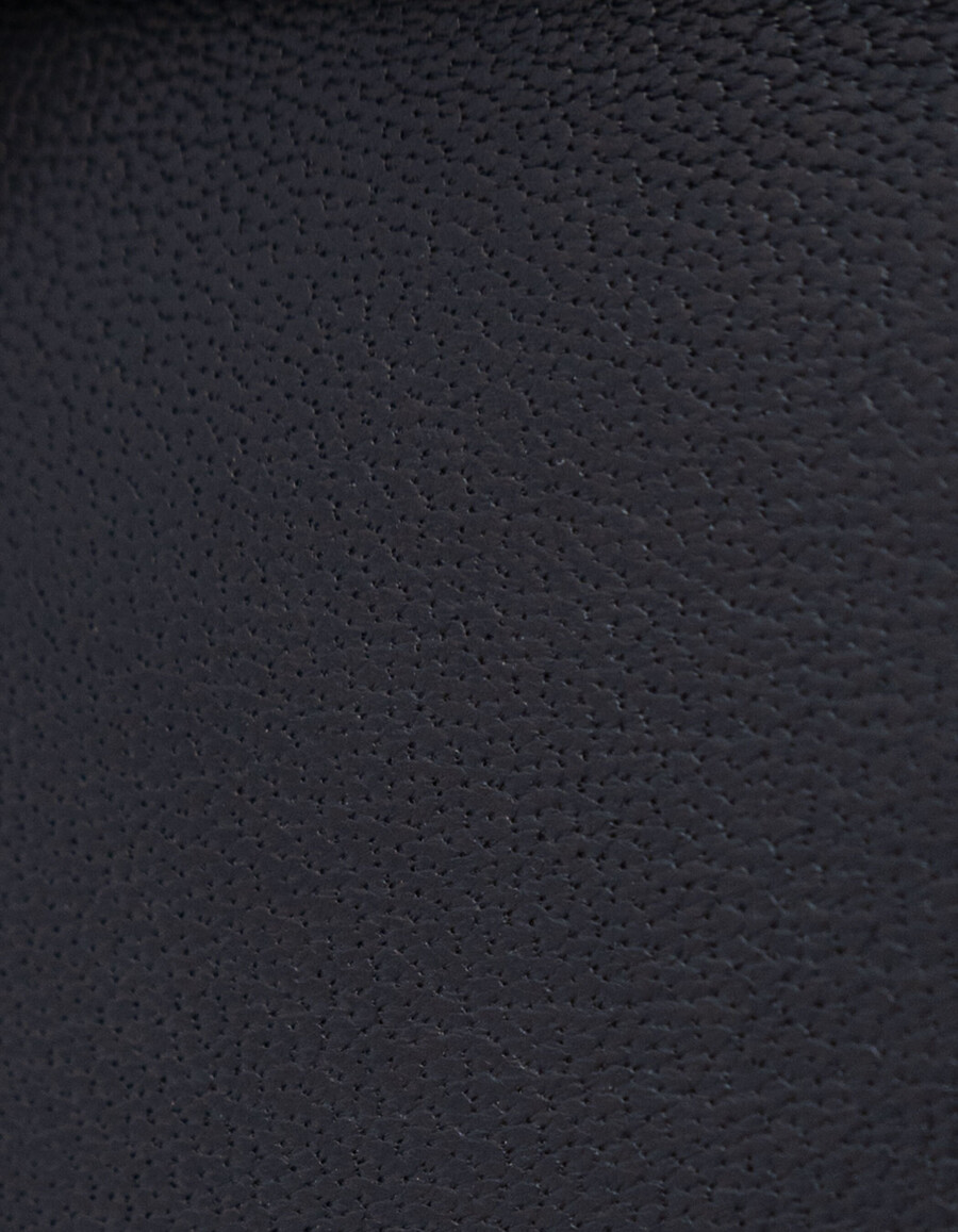 borsa porta telefono 111 in pelle nera con tracolla e borchie da donna