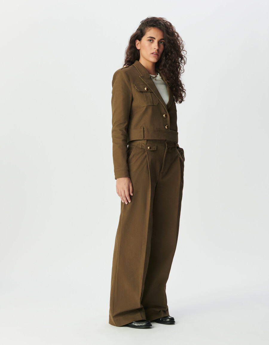 giacca corta da donna in gabardine color cachi