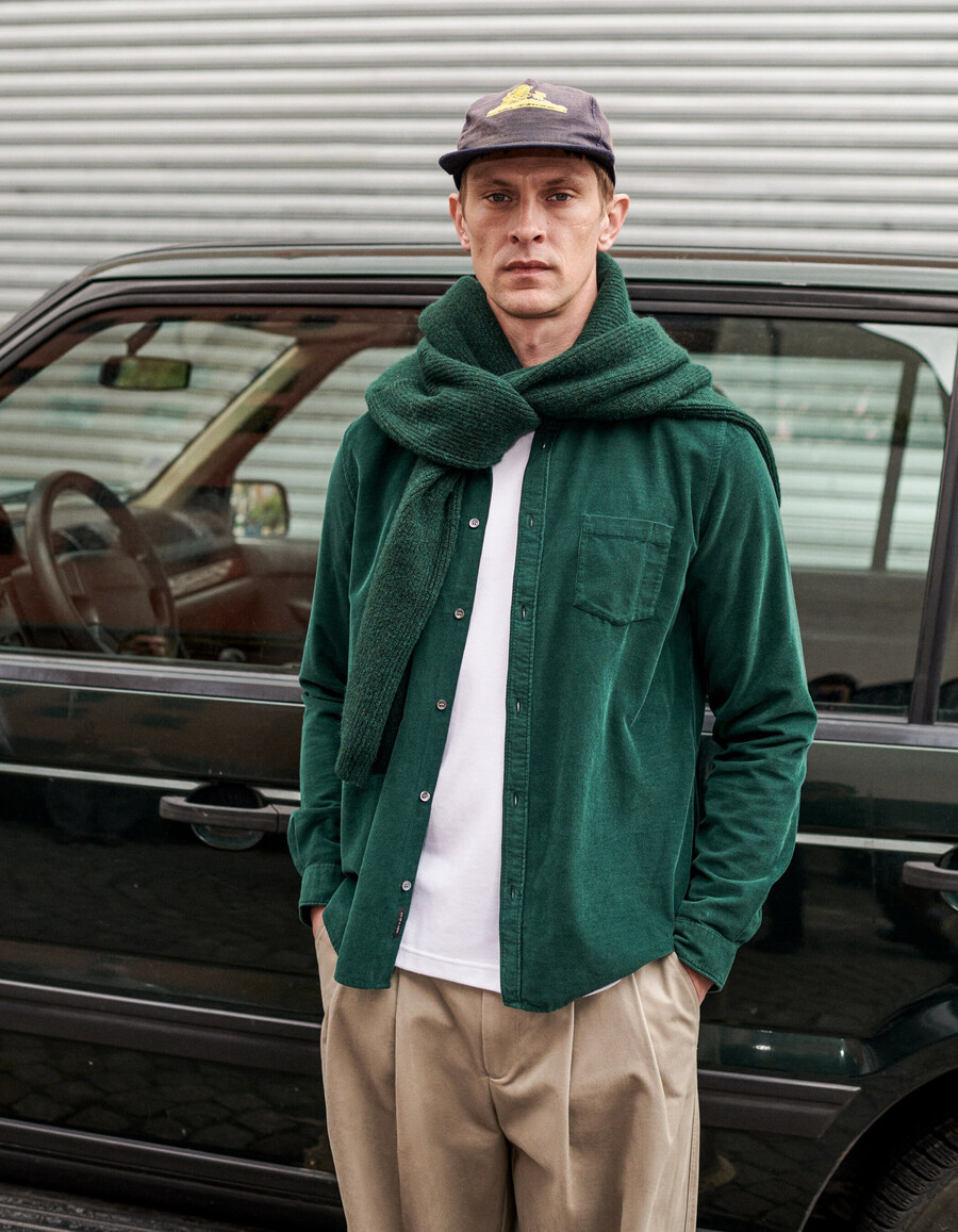 camicia da uomo in cotone biologico verde a coste