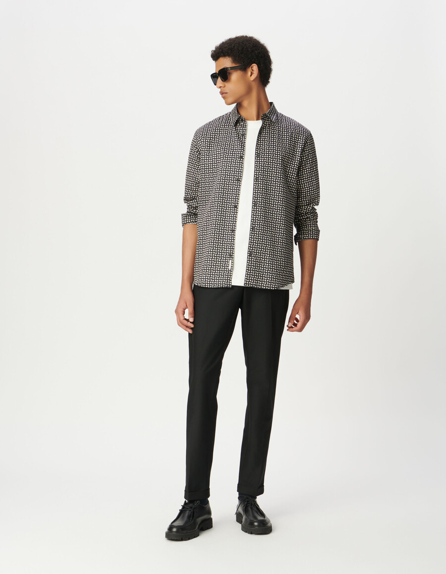 camicia slim da uomo in cotone biologico blu navy con stampa minimalista