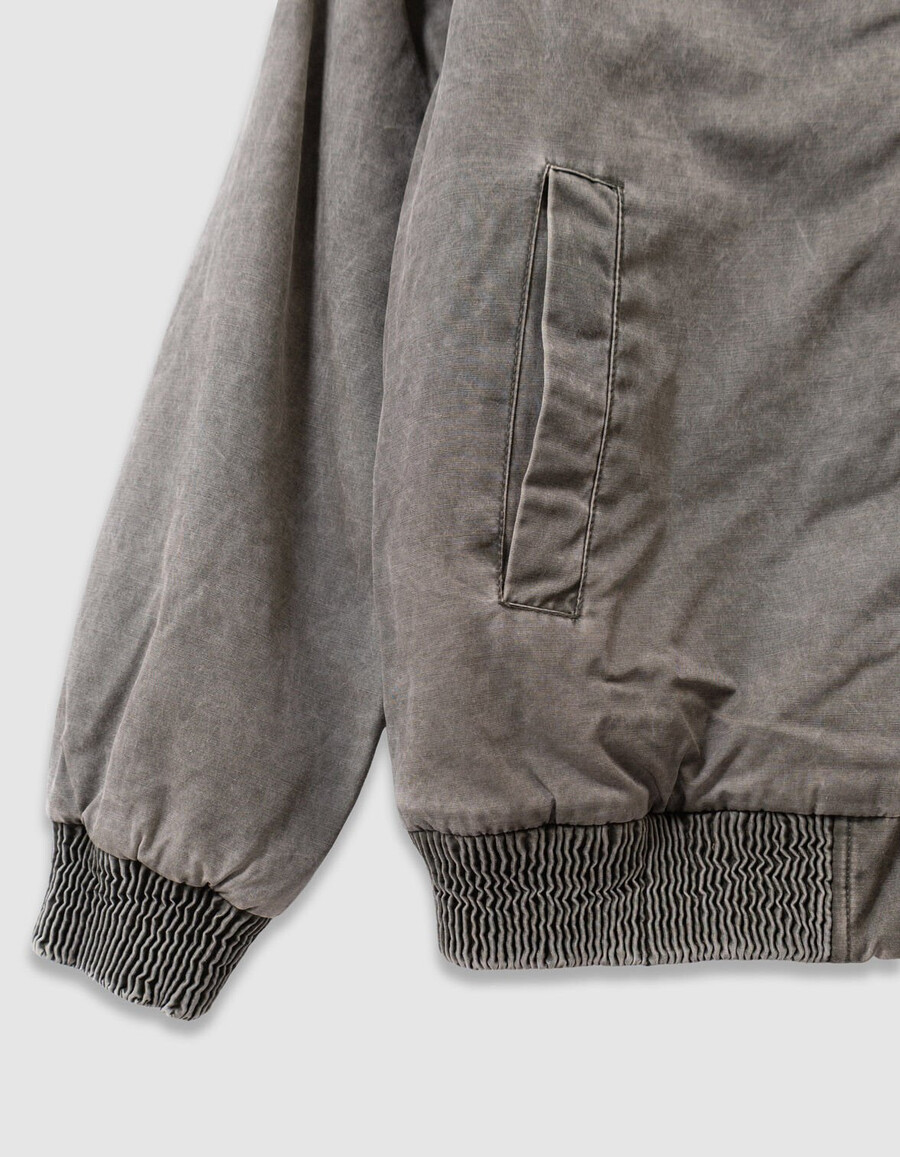 giubbotto bomber color cachi da bambino con cappuccio staccabile