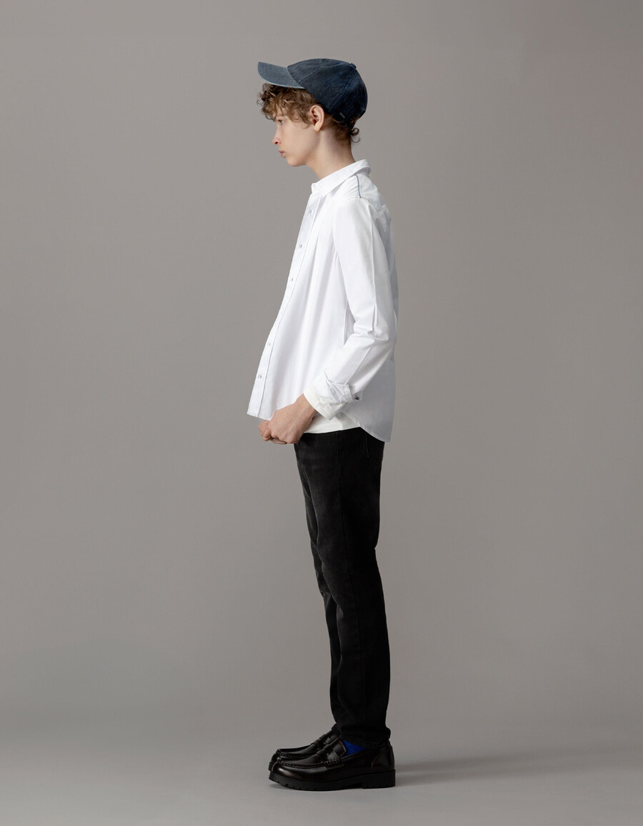 camicia bianca da ragazzo