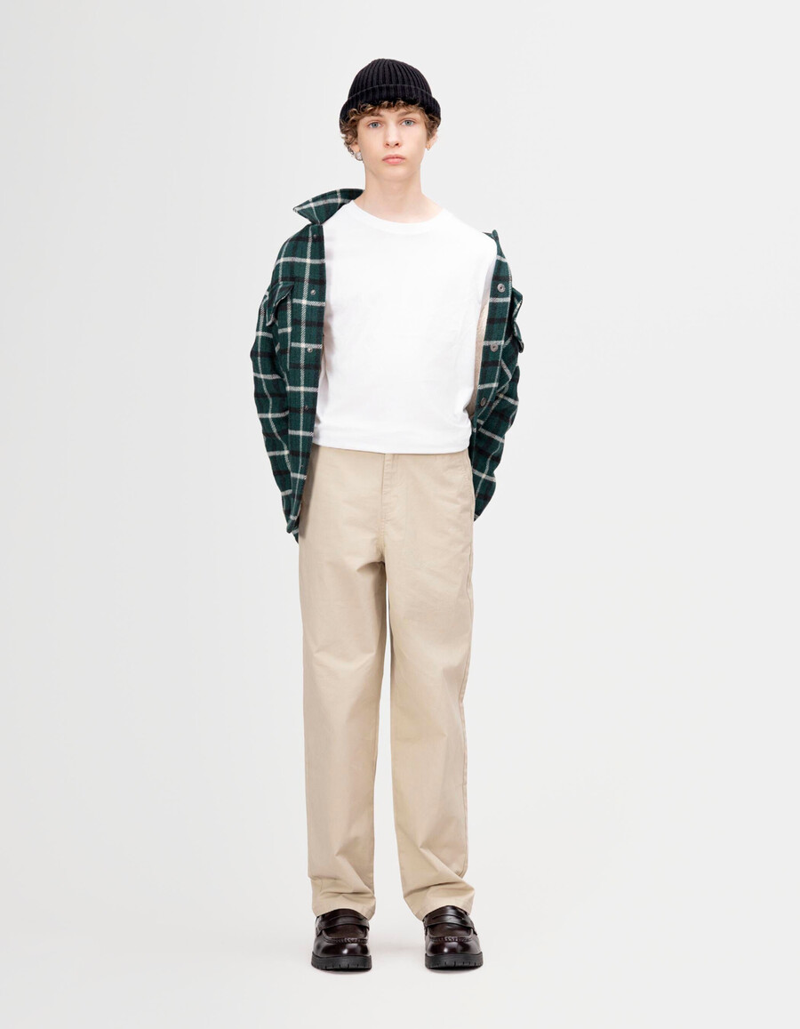 pantaloni chino beige larghi da ragazzo