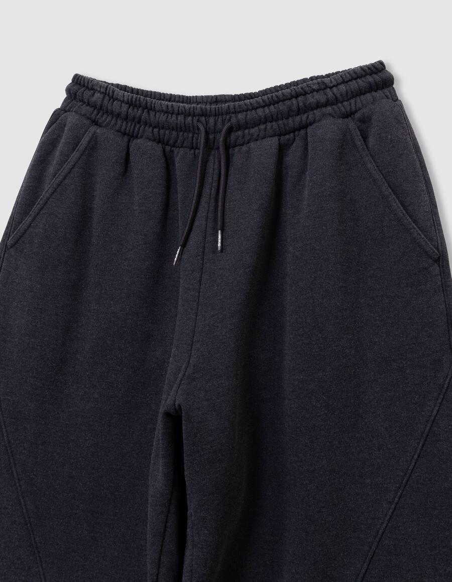 pantaloni da jogging grigi da bambino con ritagli posizionati