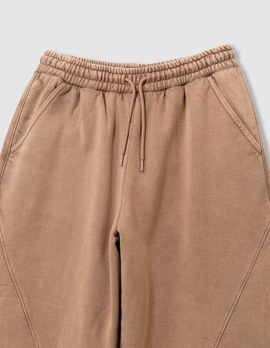 pantaloni da jogging color cammello per ragazzi con cuciture posizionate