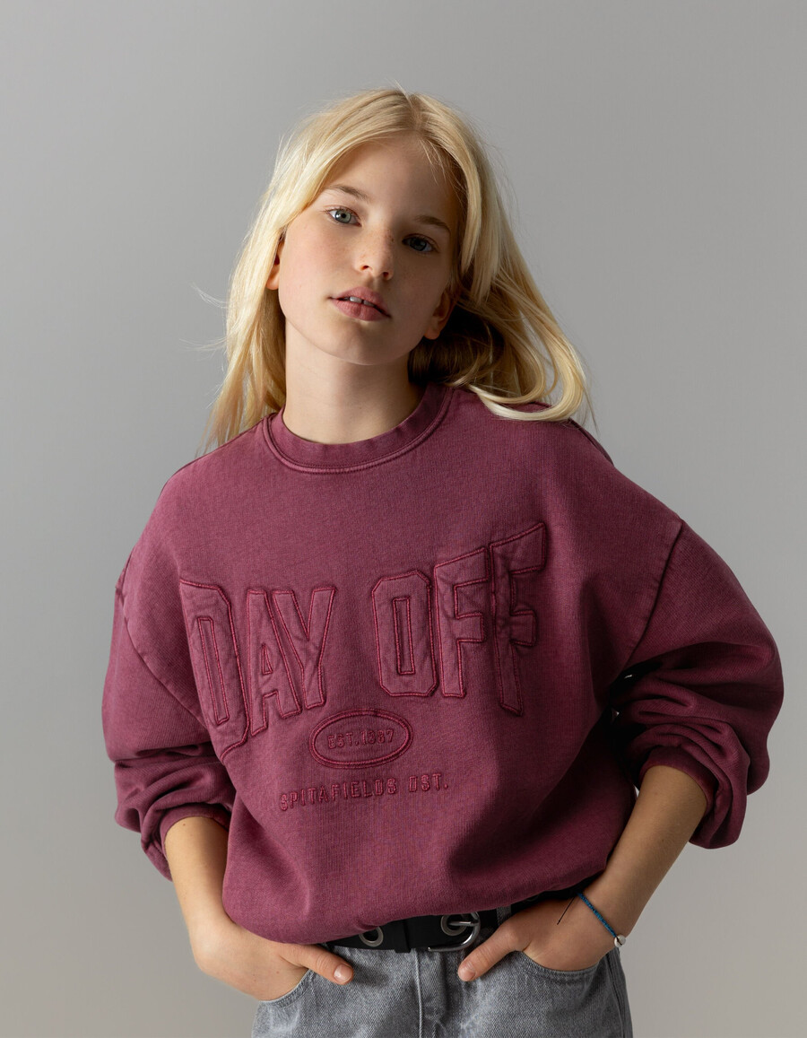 felpa bordeaux da bambina con scritta xl ricamata