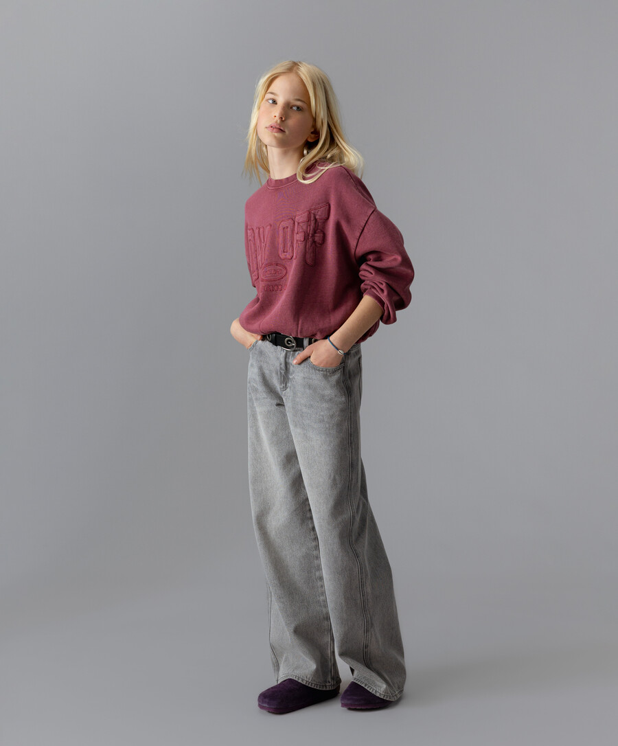 felpa bordeaux da bambina con scritta xl ricamata