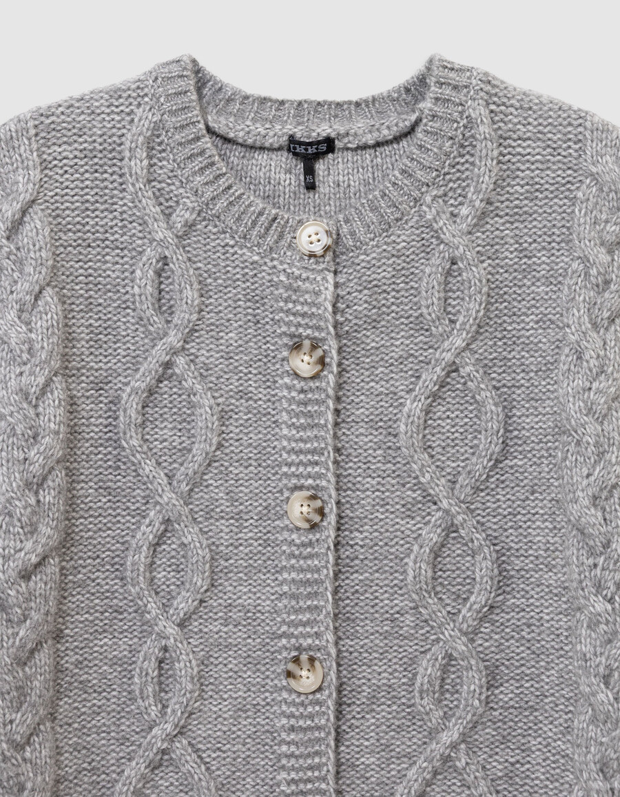 cardigan senza maniche in maglia a trecce grigia per bambine