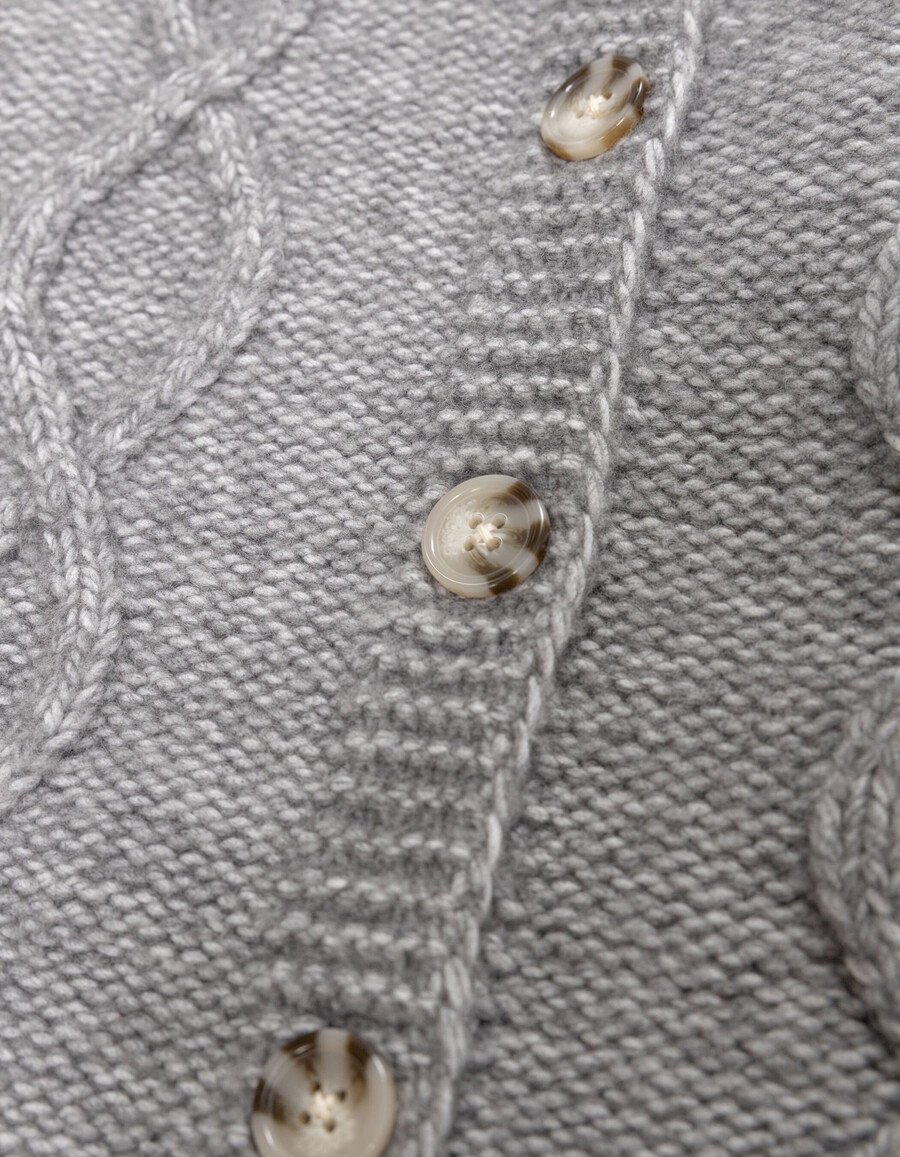 cardigan senza maniche in maglia a trecce grigia per bambine