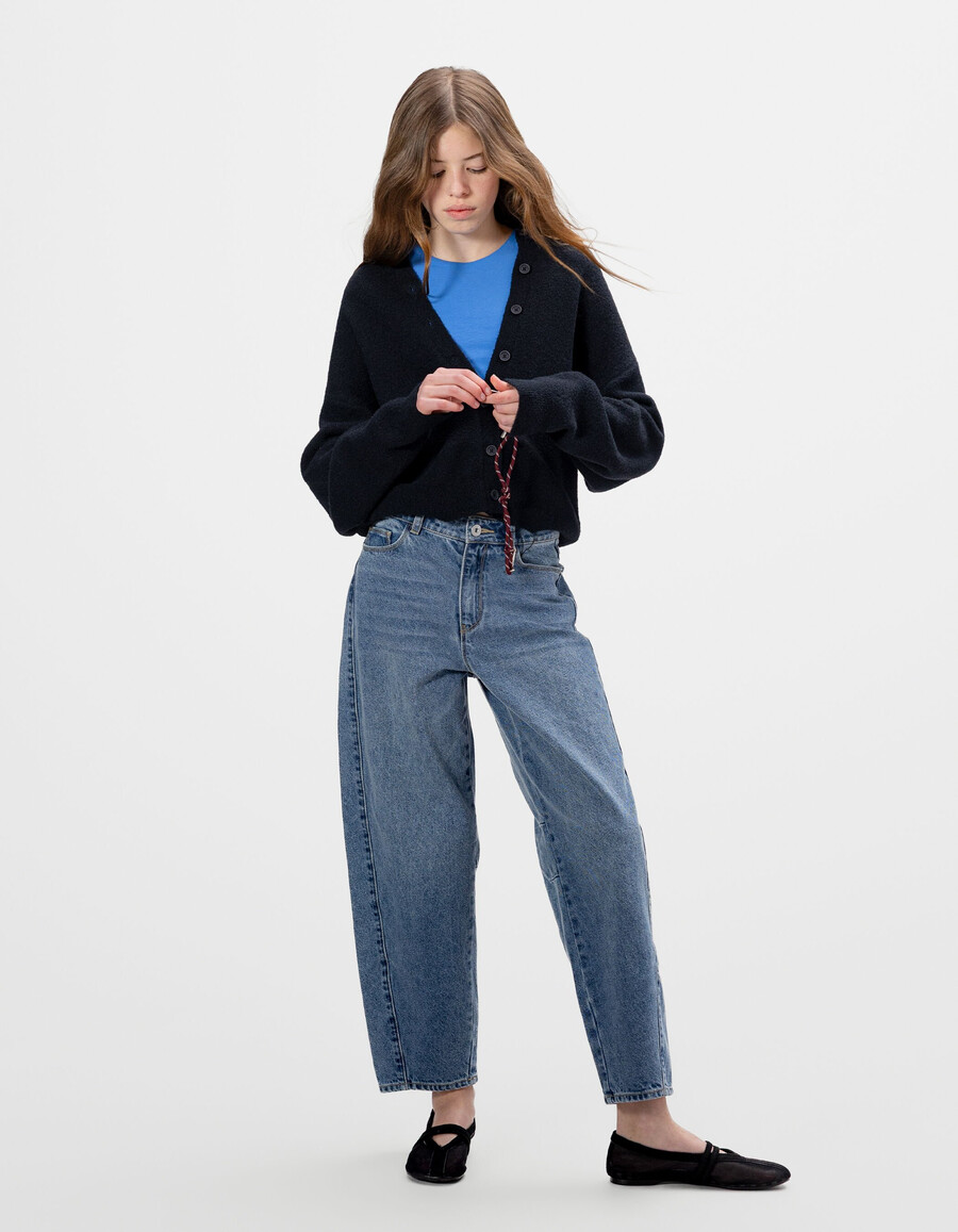cardigan nero in morbida maglia con bottoni per bambine