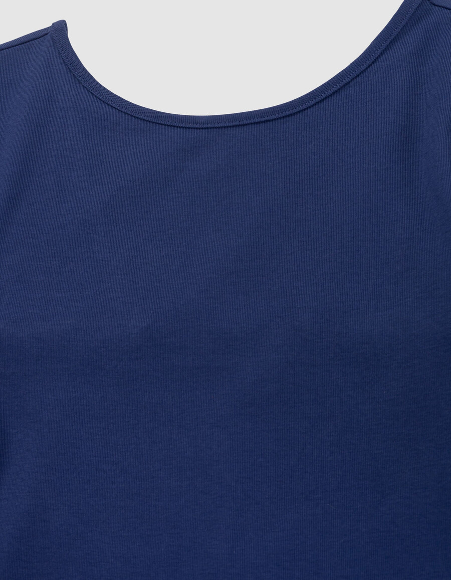 maglietta blu scollatissima per ragazze