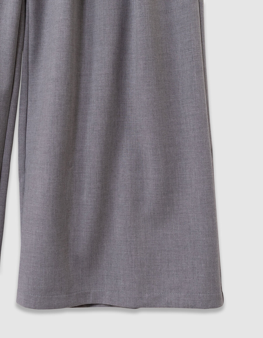 pantaloni larghi grigi da bambina con pieghe piatte
