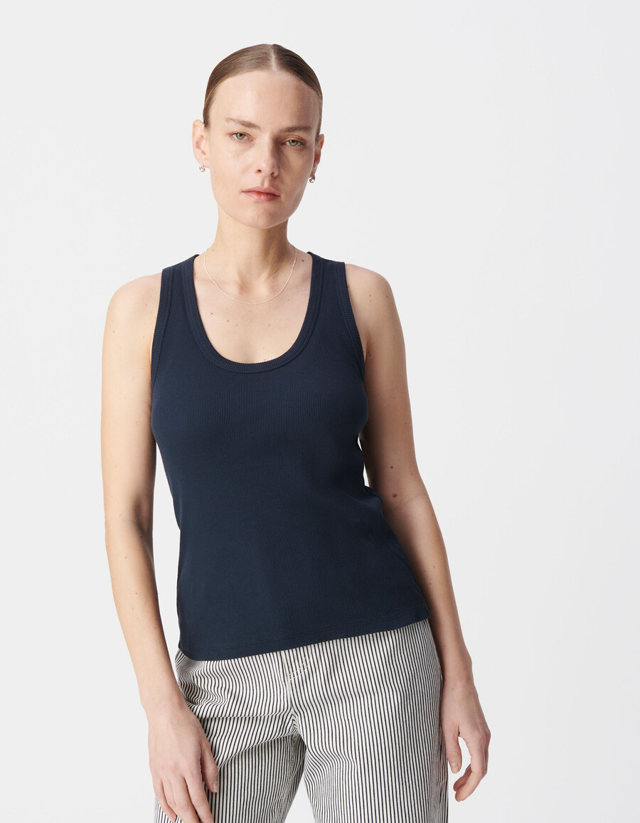 canotta da donna in maglia a coste blu navy con schiena a spina di pesce ricamata