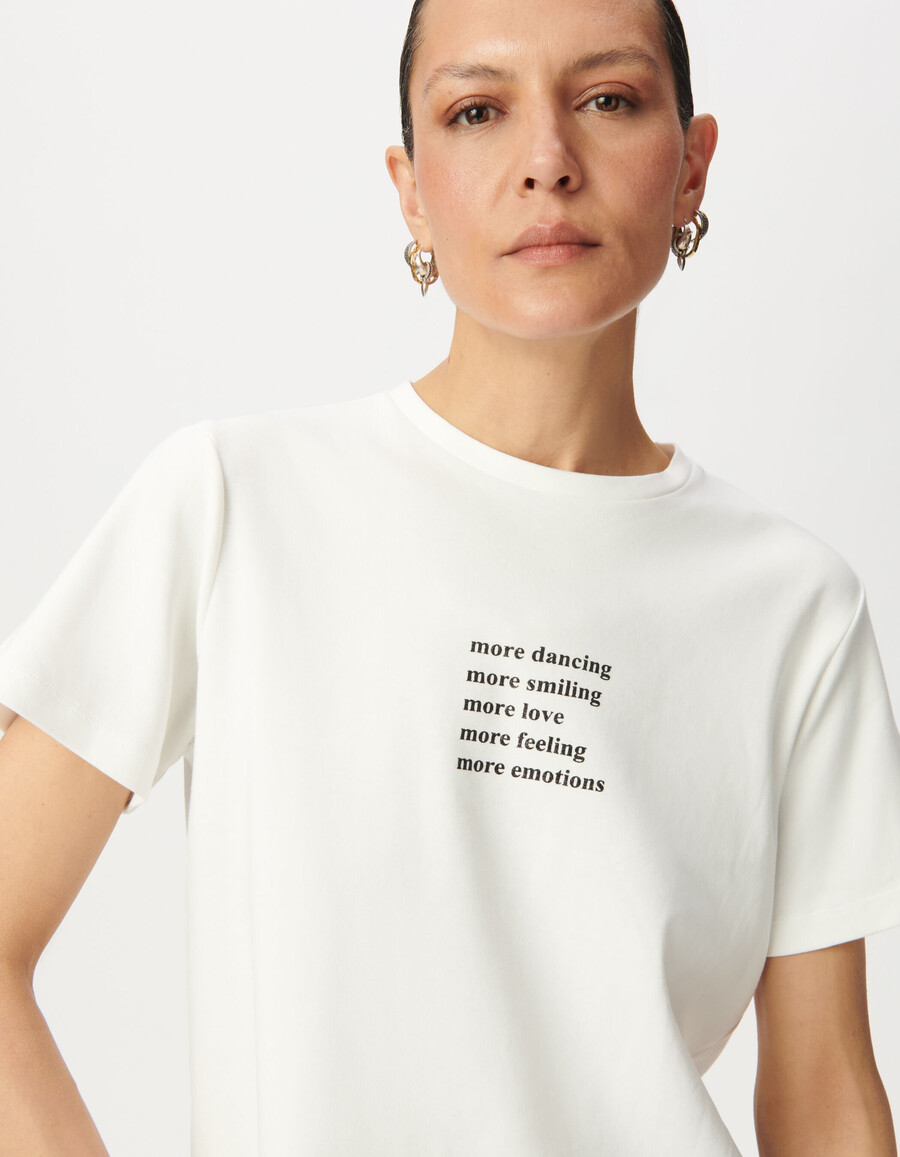 t-shirt girocollo da donna color bianco sporco con slogan glitterato