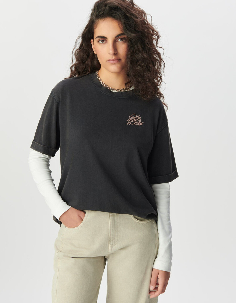t-shirt oversize grigia da donna con immagine xl sul retro