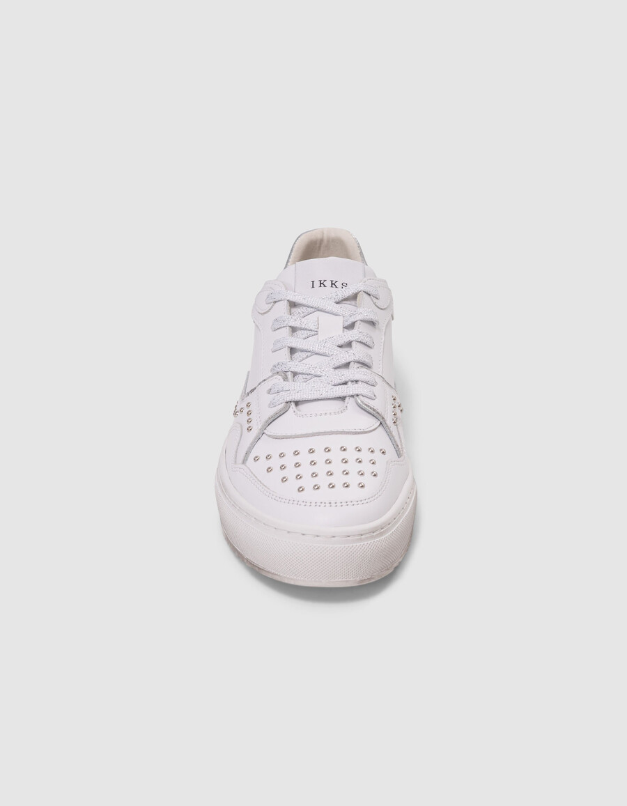 sneakers in pelle bianca con lacci argentati per donna
