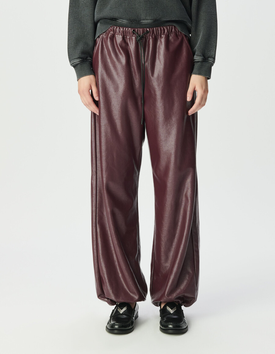 pantaloni da donna effetto vinile bordeaux