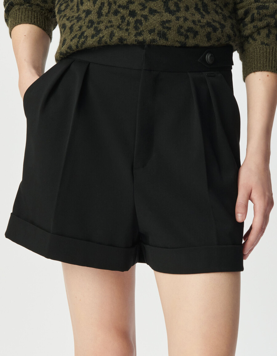 pantaloncini larghi neri da donna con risvolti