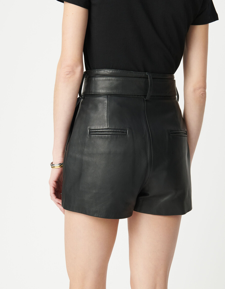 pantaloncini in pelle da donna