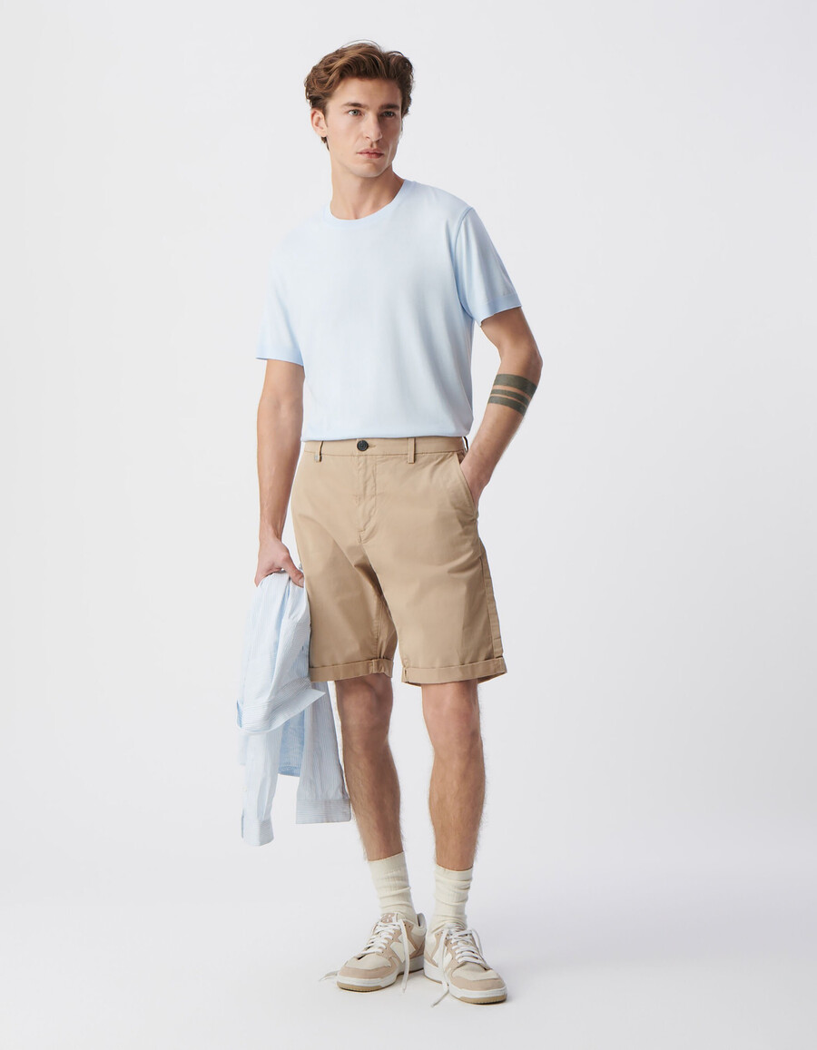 bermuda chino affusolati color sabbia da uomo