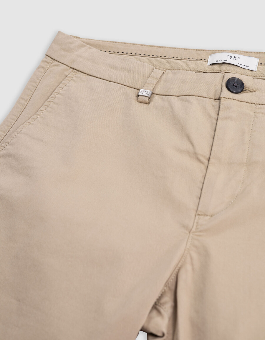 bermuda chino affusolati color sabbia da uomo