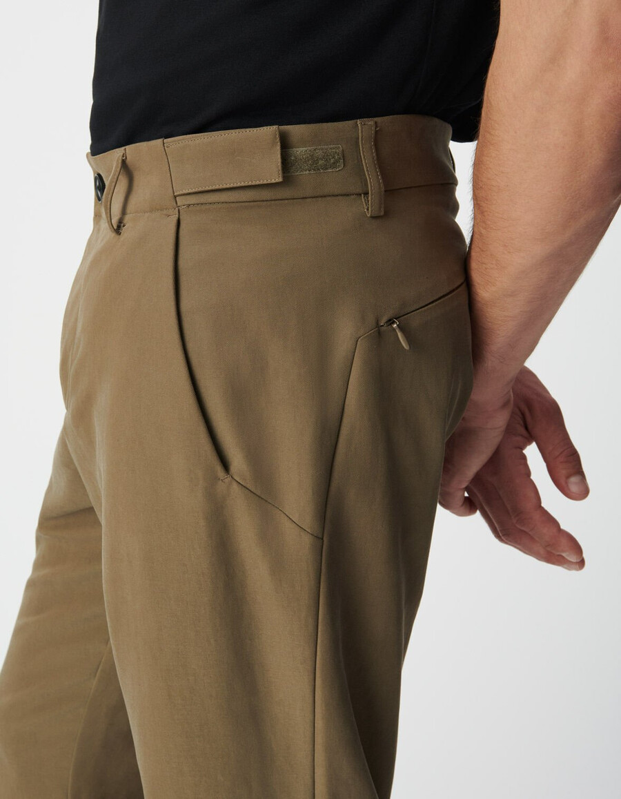 pantaloni da jogging da uomo color cachi con coulisse facili da lavare